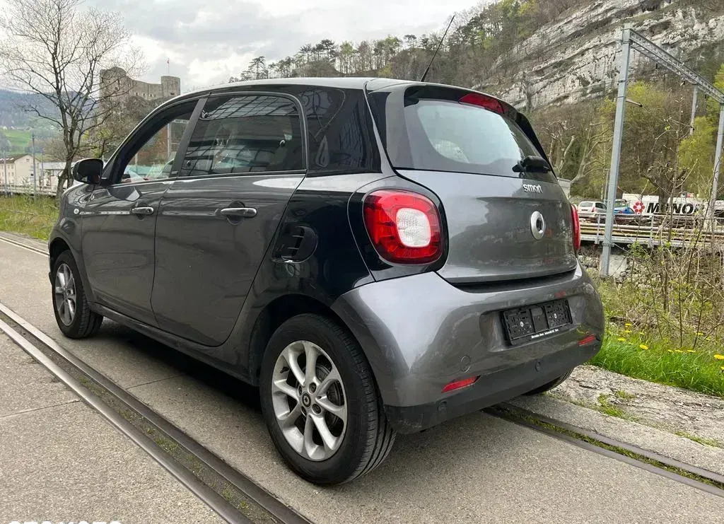 smart forfour łódzkie Smart Forfour cena 32900 przebieg: 89647, rok produkcji 2018 z Daleszyce